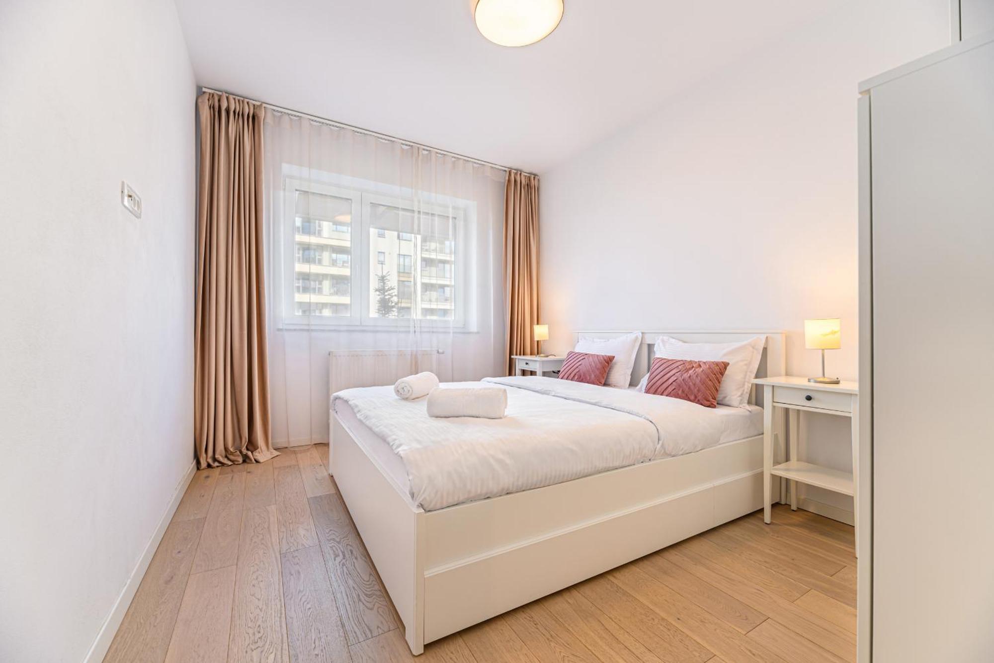 Jad - Luxury 3 Rooms & 2 Rooms Apartments In Kasper, Near Coresi Mall Брашов Экстерьер фото