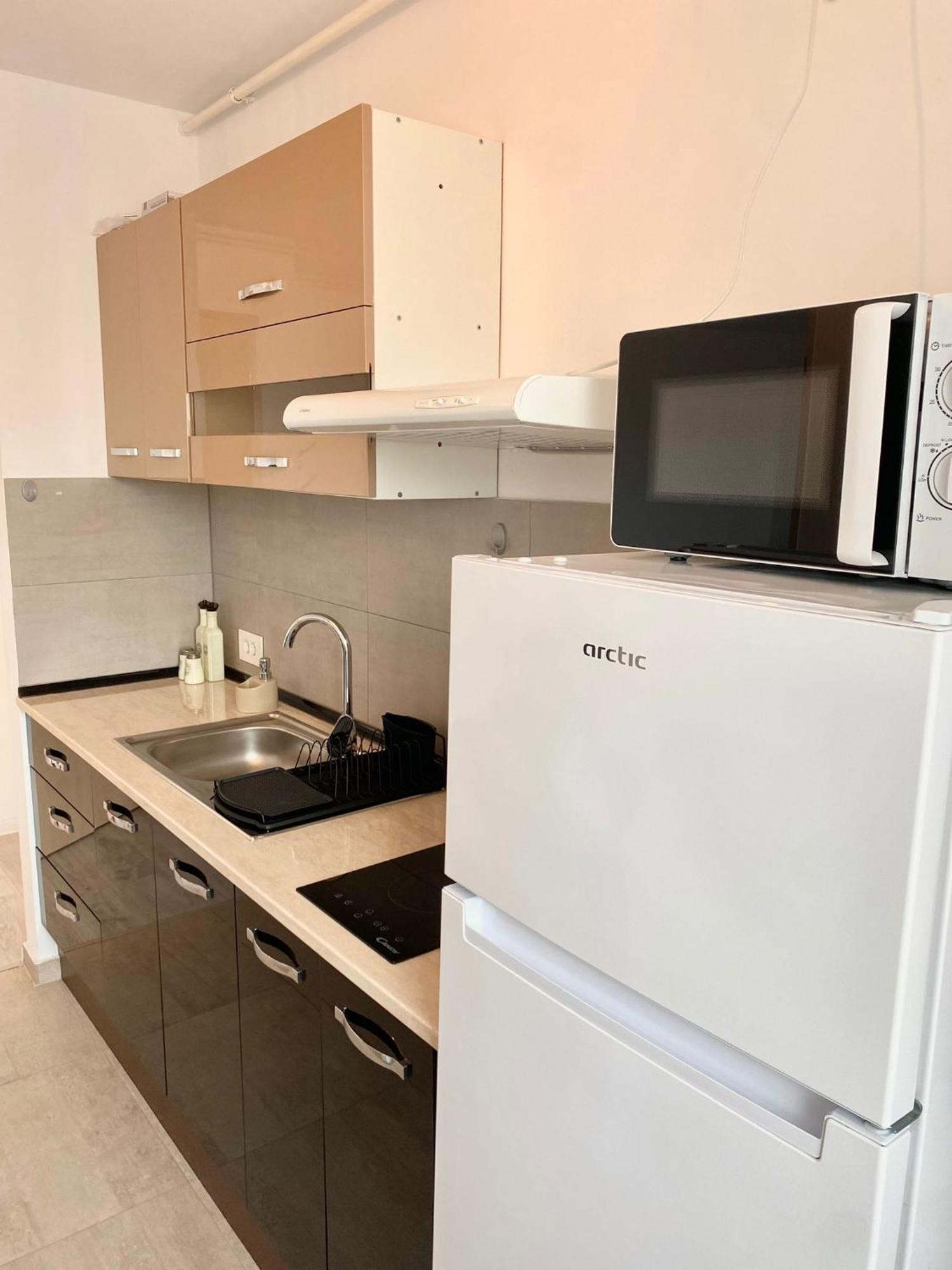 Jad - Luxury 3 Rooms & 2 Rooms Apartments In Kasper, Near Coresi Mall Брашов Экстерьер фото
