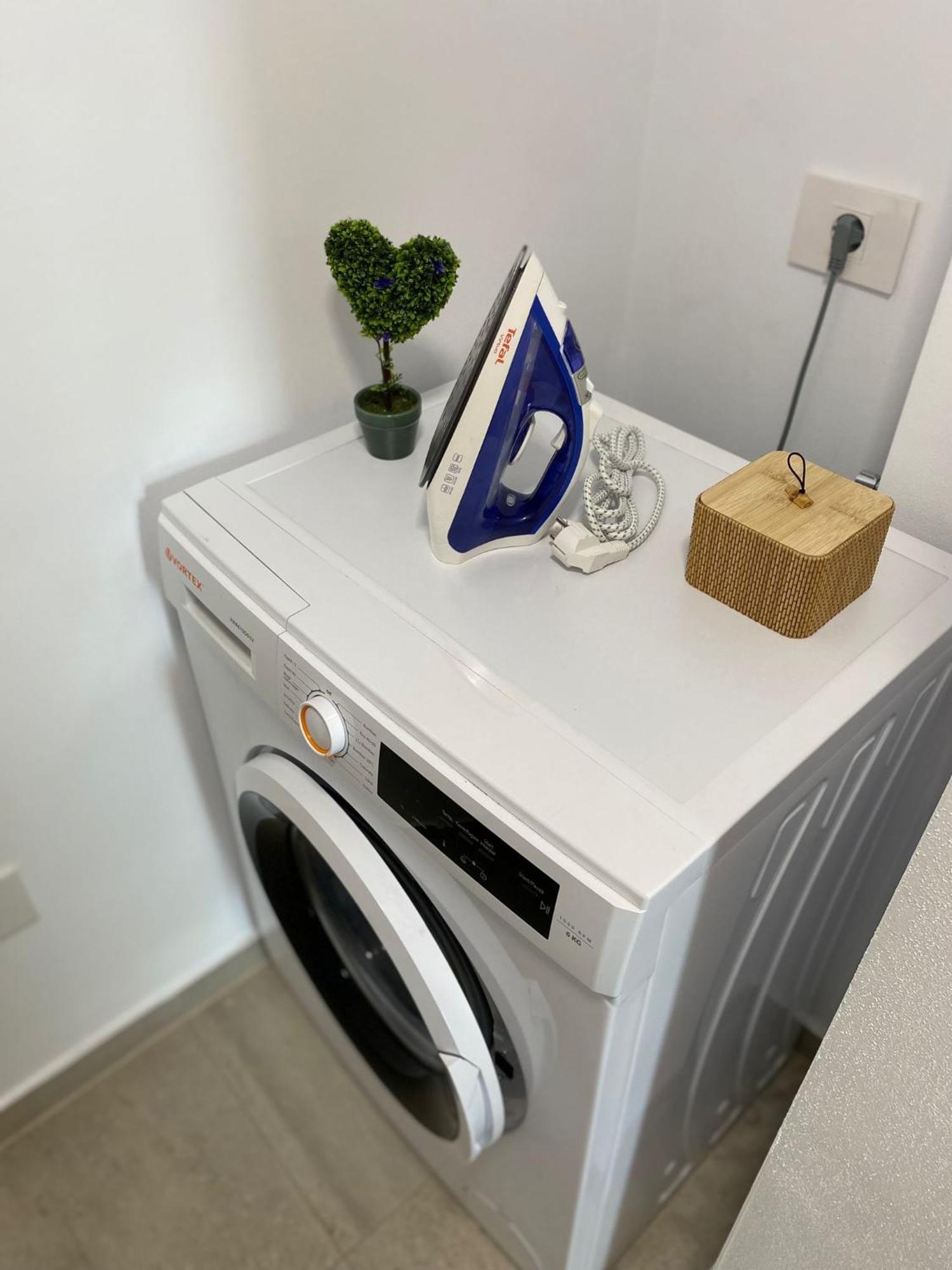Jad - Luxury 3 Rooms & 2 Rooms Apartments In Kasper, Near Coresi Mall Брашов Экстерьер фото