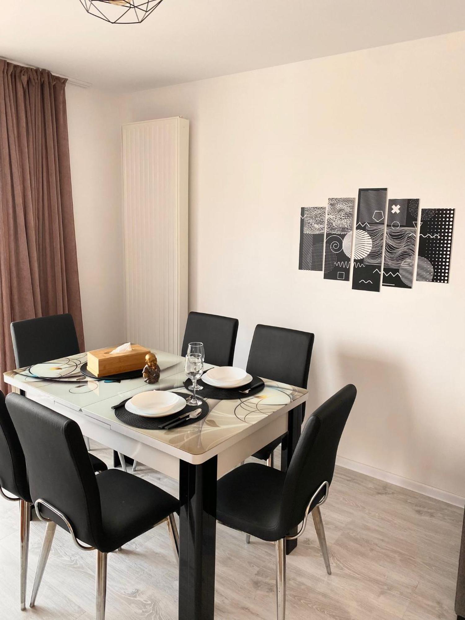 Jad - Luxury 3 Rooms & 2 Rooms Apartments In Kasper, Near Coresi Mall Брашов Экстерьер фото