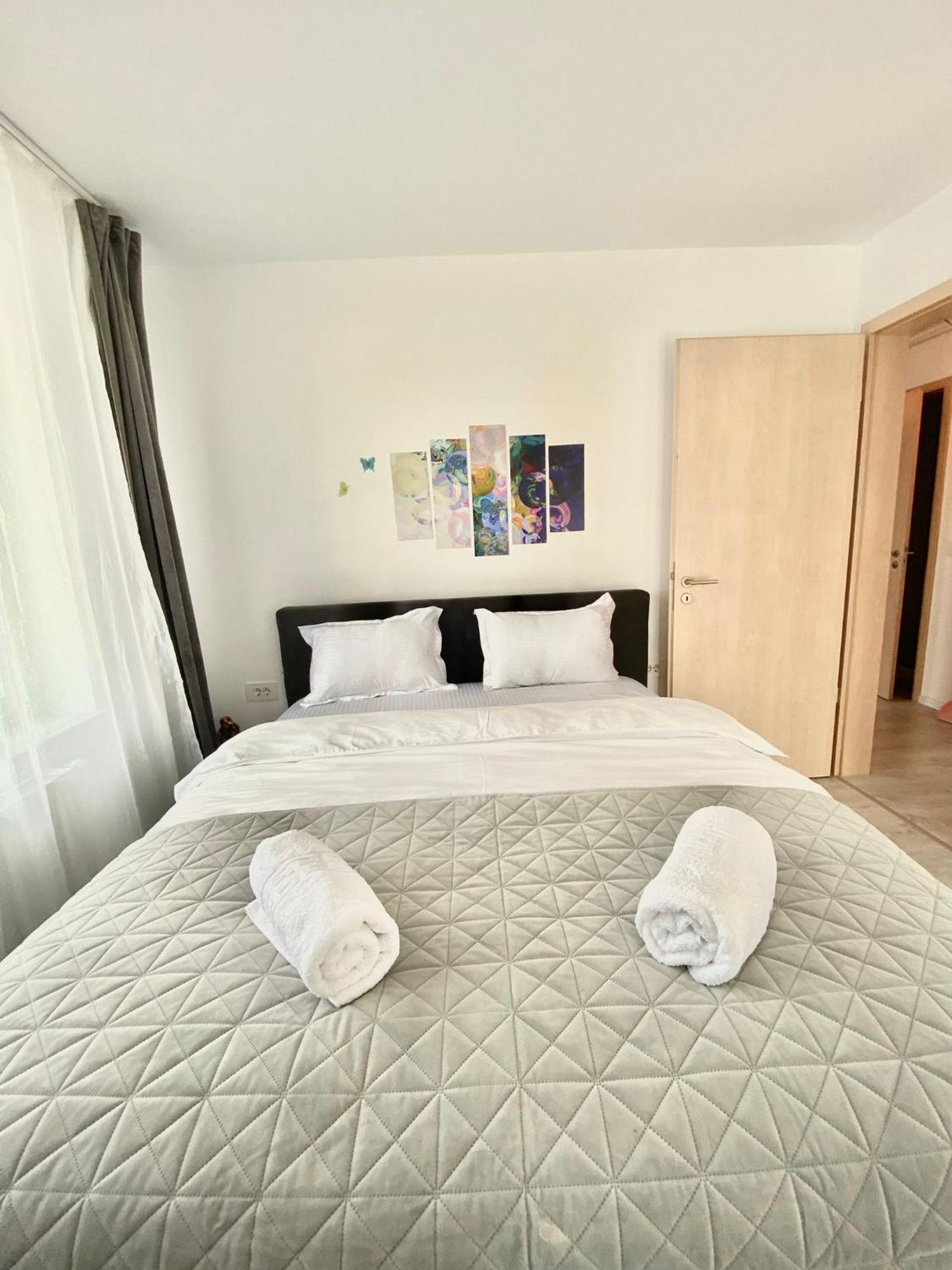 Jad - Luxury 3 Rooms & 2 Rooms Apartments In Kasper, Near Coresi Mall Брашов Экстерьер фото