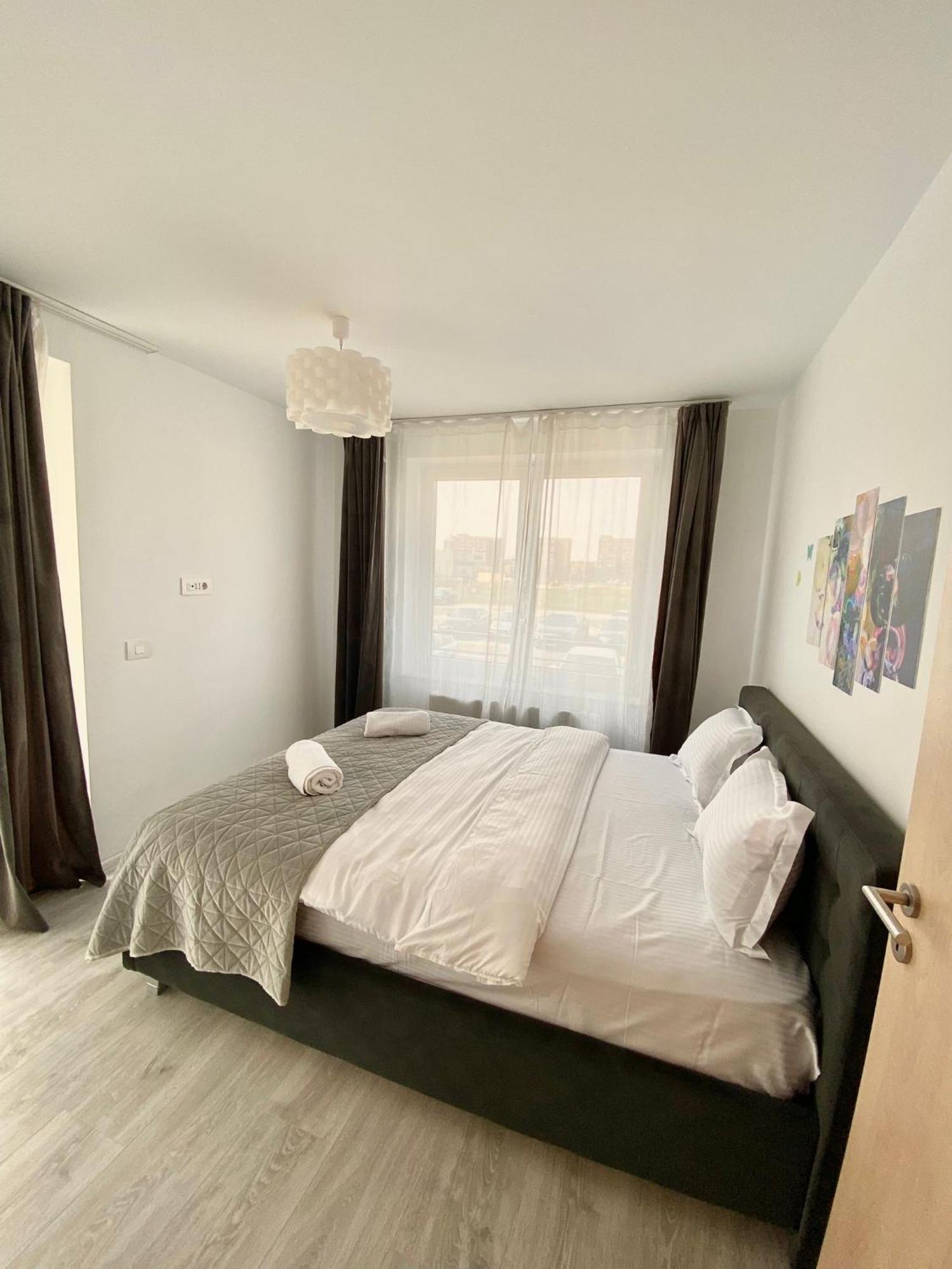 Jad - Luxury 3 Rooms & 2 Rooms Apartments In Kasper, Near Coresi Mall Брашов Экстерьер фото