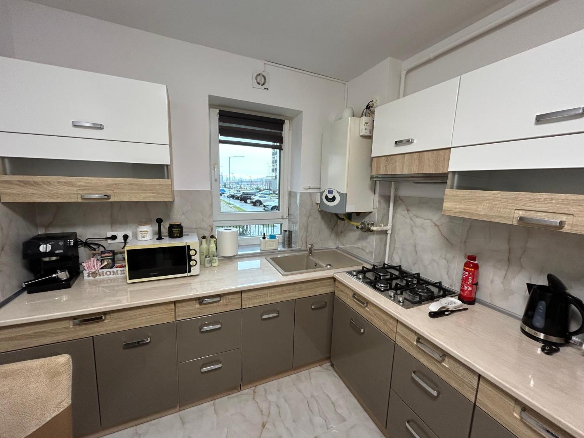 Jad - Luxury 3 Rooms & 2 Rooms Apartments In Kasper, Near Coresi Mall Брашов Экстерьер фото