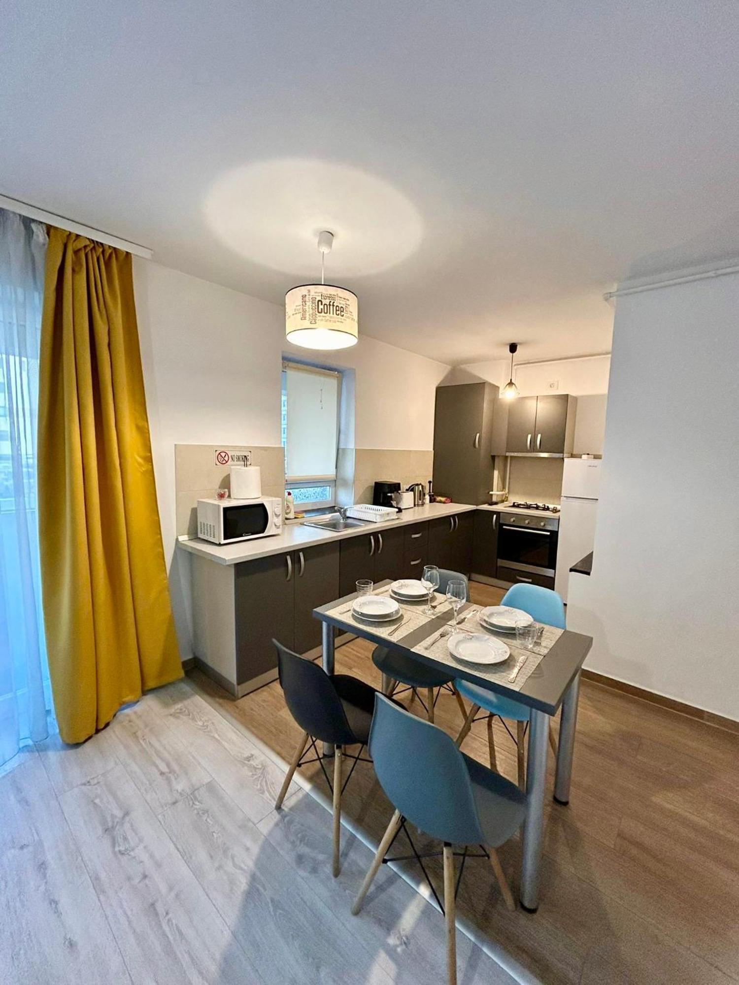 Jad - Luxury 3 Rooms & 2 Rooms Apartments In Kasper, Near Coresi Mall Брашов Экстерьер фото