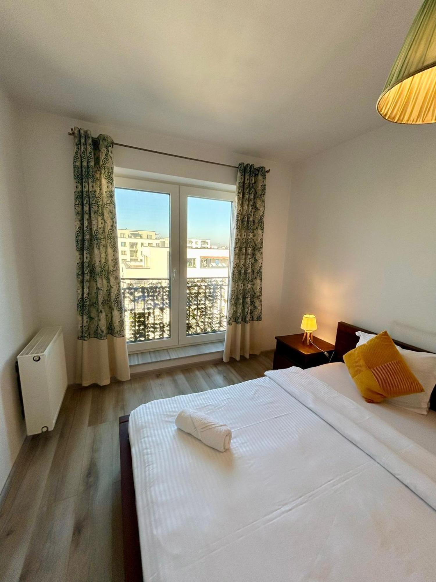 Jad - Luxury 3 Rooms & 2 Rooms Apartments In Kasper, Near Coresi Mall Брашов Экстерьер фото