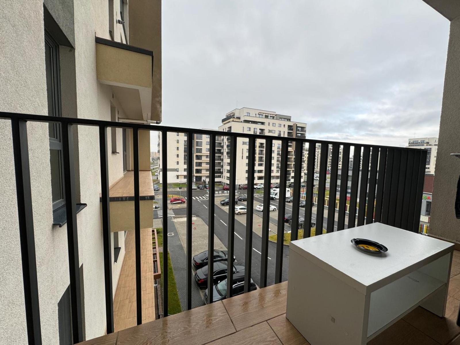 Jad - Luxury 3 Rooms & 2 Rooms Apartments In Kasper, Near Coresi Mall Брашов Экстерьер фото